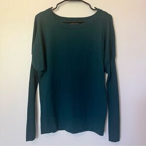 THE LIMITED Crew Neck Light Weight Sweater Size Medium